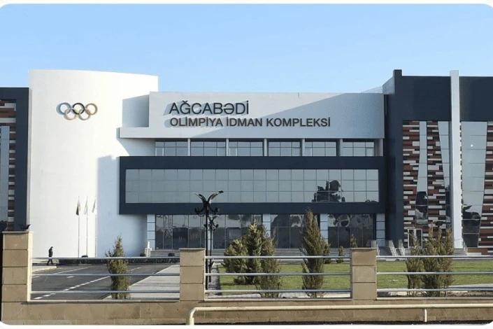 Ağcabədi Olimpiya İdman Kompleksi. Ətraflı:Tekstalit və aluminum pəncərə işləri.